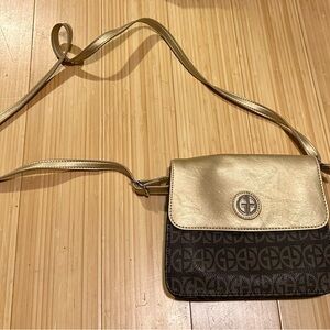 Giani Bernini Gold and Black Crossbody Bag